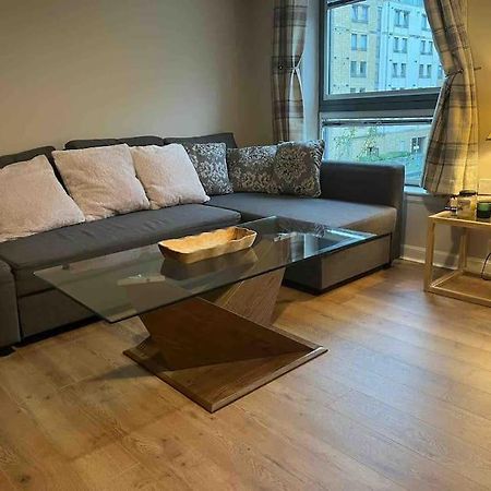 Modern Edinburgh Apartment 2 Bedrooms & Two Bathrooms Kültér fotó